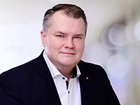 Simon Bussenius